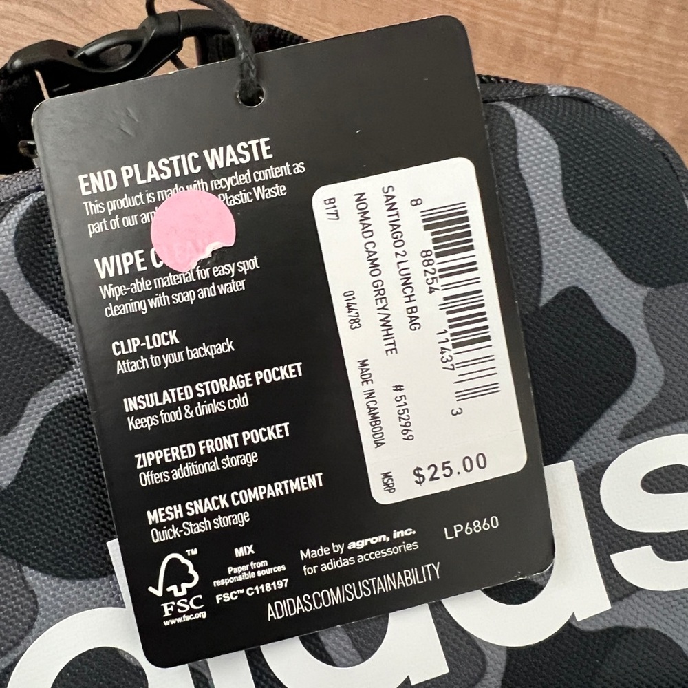 BLOWOUT $8 firm - 
NWT Adidas Insulated Lunch Bag- MSRP $25 - Picture 4 of 5